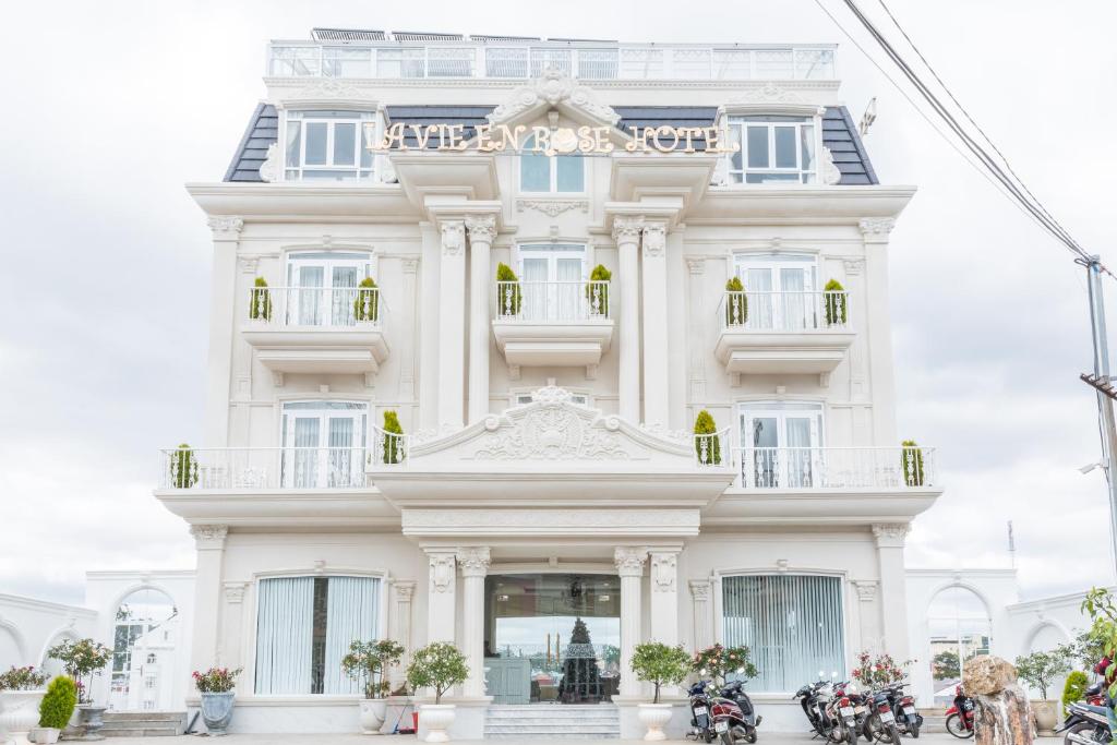 La Vie En Rose Villa