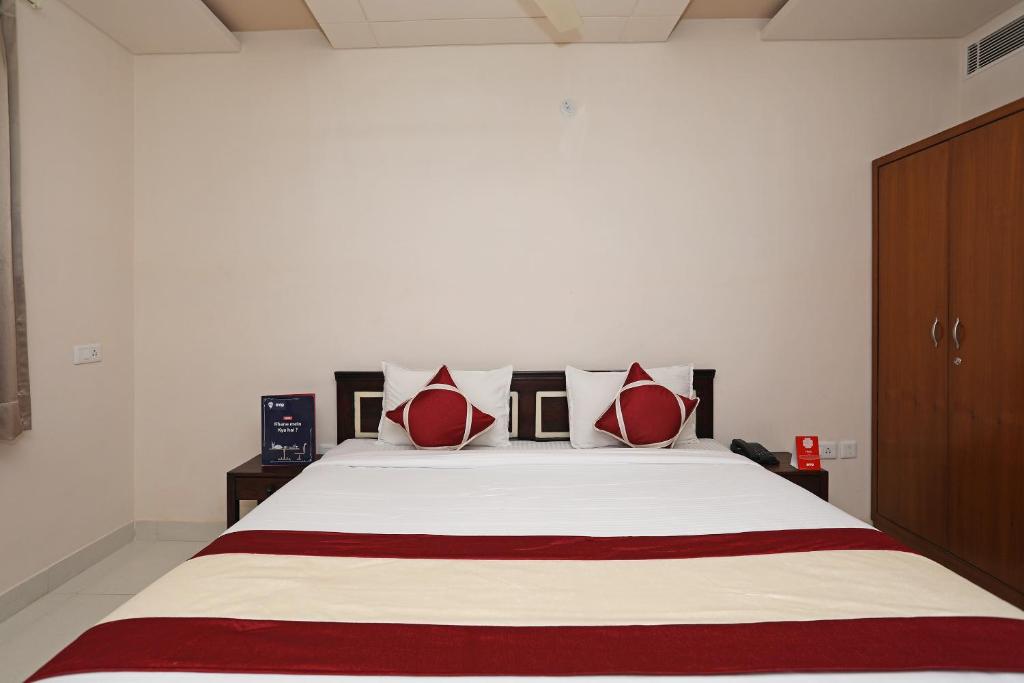 Трехместный (Классический трехместный номер), OYO 10249 Hotel Gurukripa
