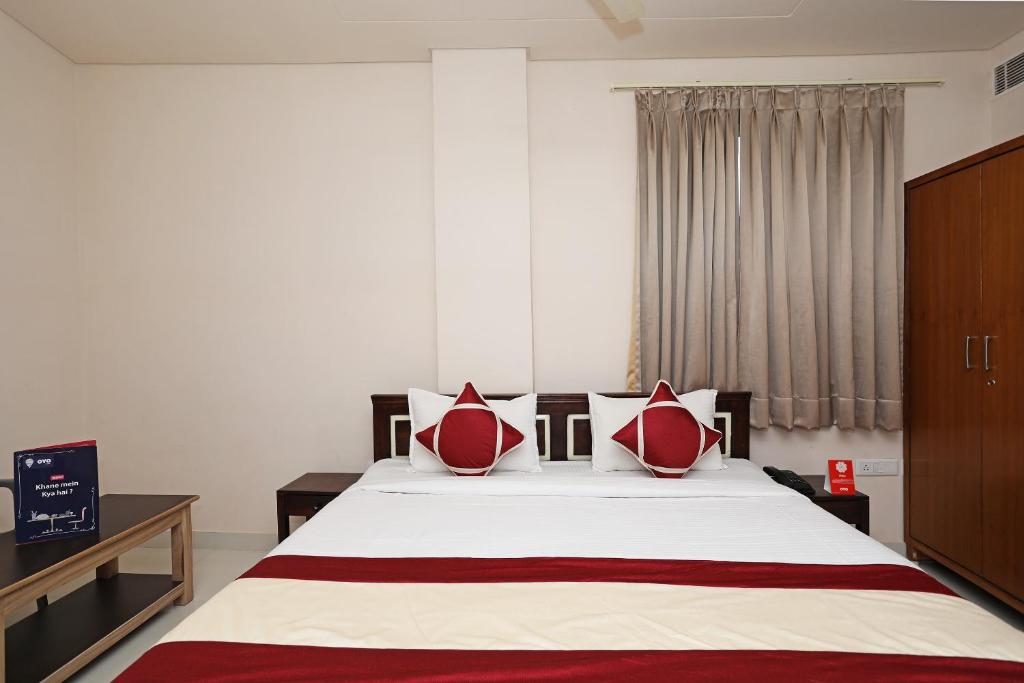 Трехместный (Классический трехместный номер), OYO 10249 Hotel Gurukripa