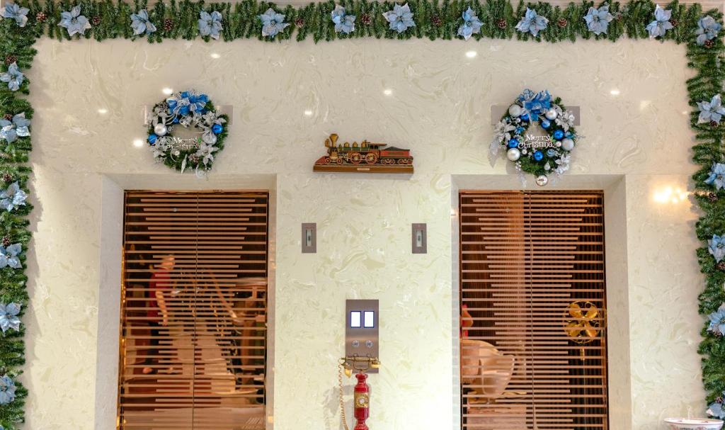 Dong Duong Hotel & Suites