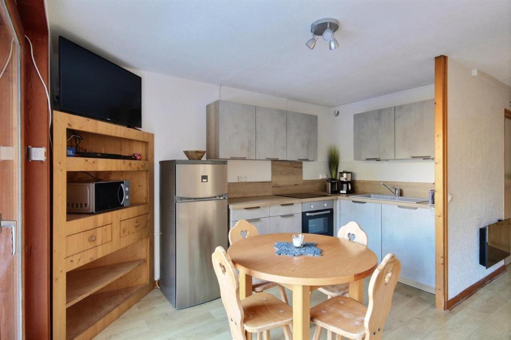 APPARTEMENT AVCE ACCES PISCINE-WIFI-SAINT JEAN D'AULPS STATION-4 PERSONNES-DAILLE S18 photo 1