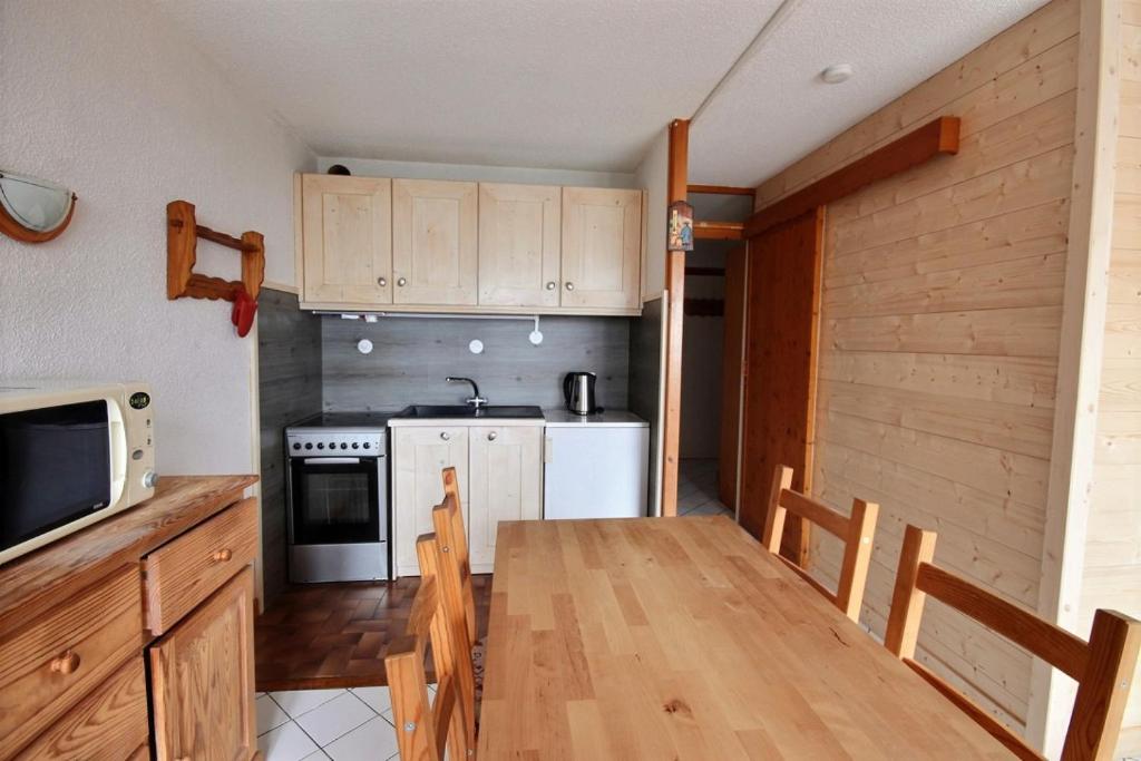 APPARTEMENT AVEC ACCES PISCINE ET WIFI - SAINT JEAN D'AULPS STATION - 4 PERSONNES -COFI S37 photo 4