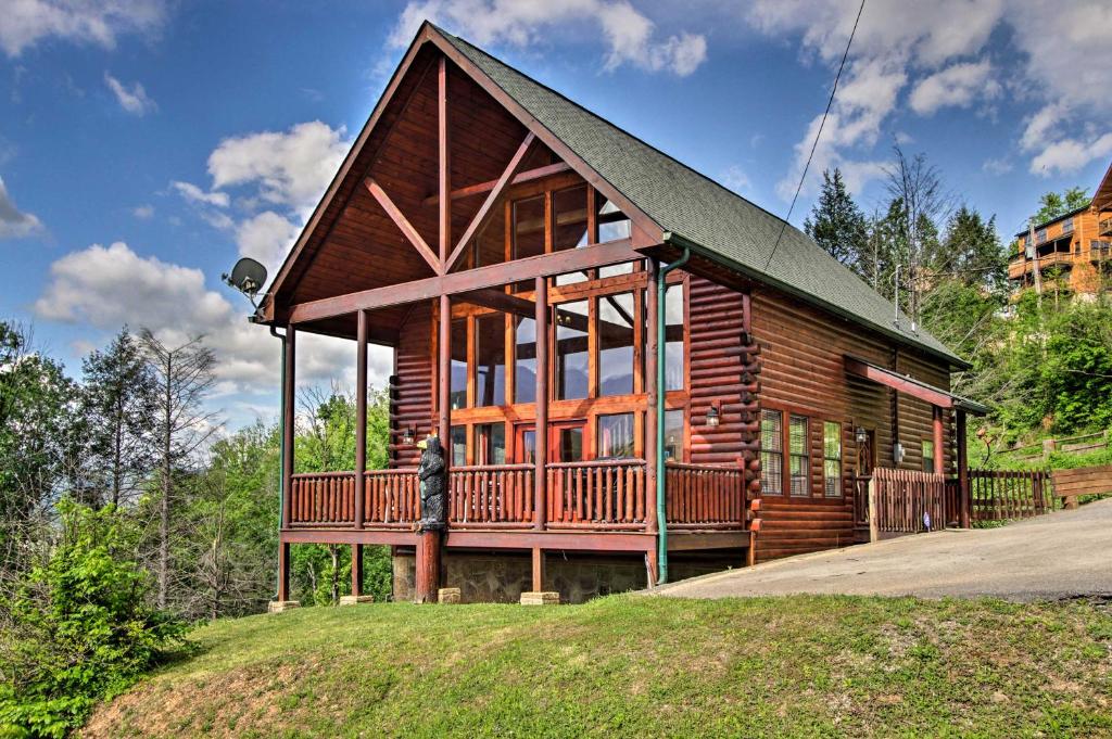 Expansive Gatlinburg Cabin Hot Tub, Deck and Grill! photo 2