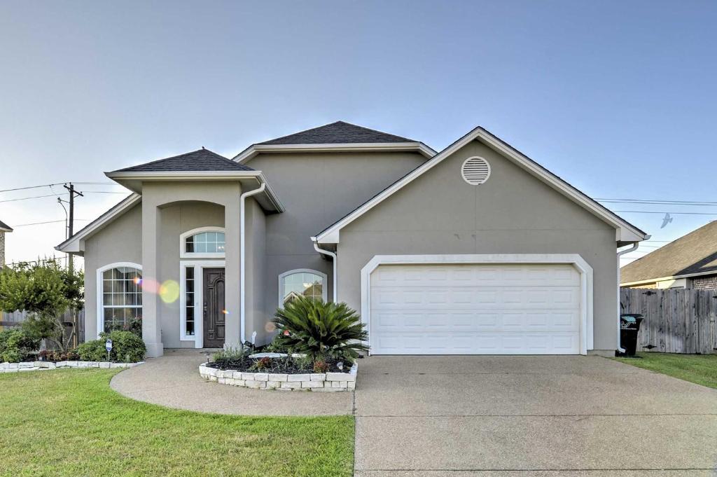 College Station Family Home 3 Mi to Texas AandM! photo 2