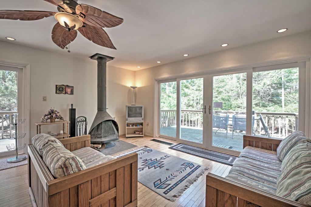 Creekside Arrowhead Lake House with Dock and Canoe! photo 2