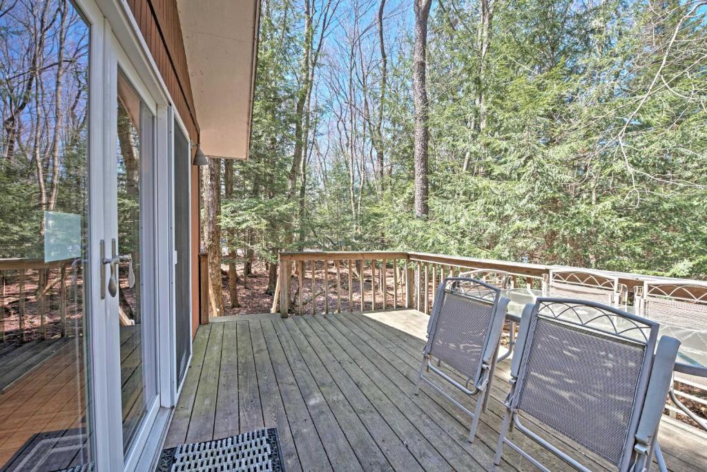 Creekside Arrowhead Lake House with Dock and Canoe! photo 1