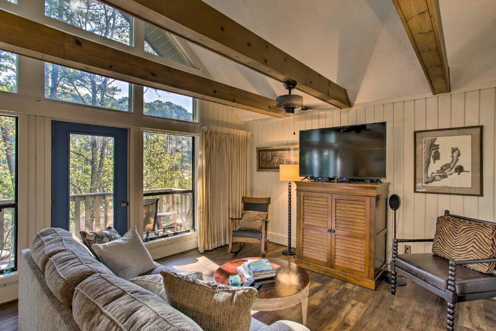 Keowee Keys Home with Mountains View and Lake Access! photo 3