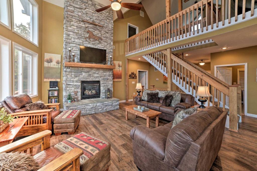 Family-Friendly Massanutten Home with Slope Views! photo 3