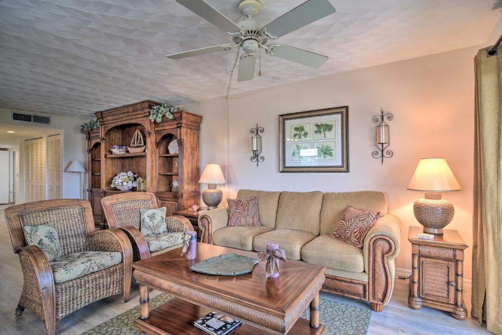 Indian Shores Condo with Dock and Beach Access! photo 3