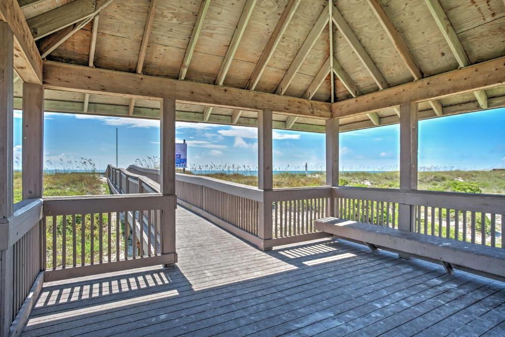 Amelia Island Condo with Onsite Pool and Beach Access! photo 2