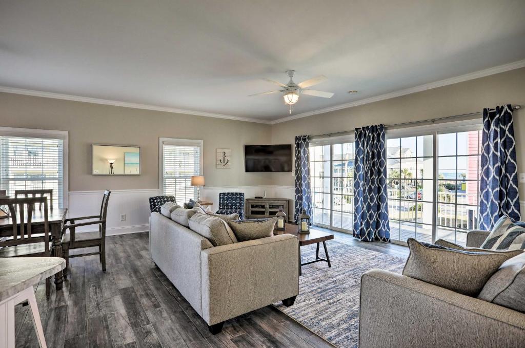 Spacious Murrells Inlet Home with Pool, Walk to Shore photo 3
