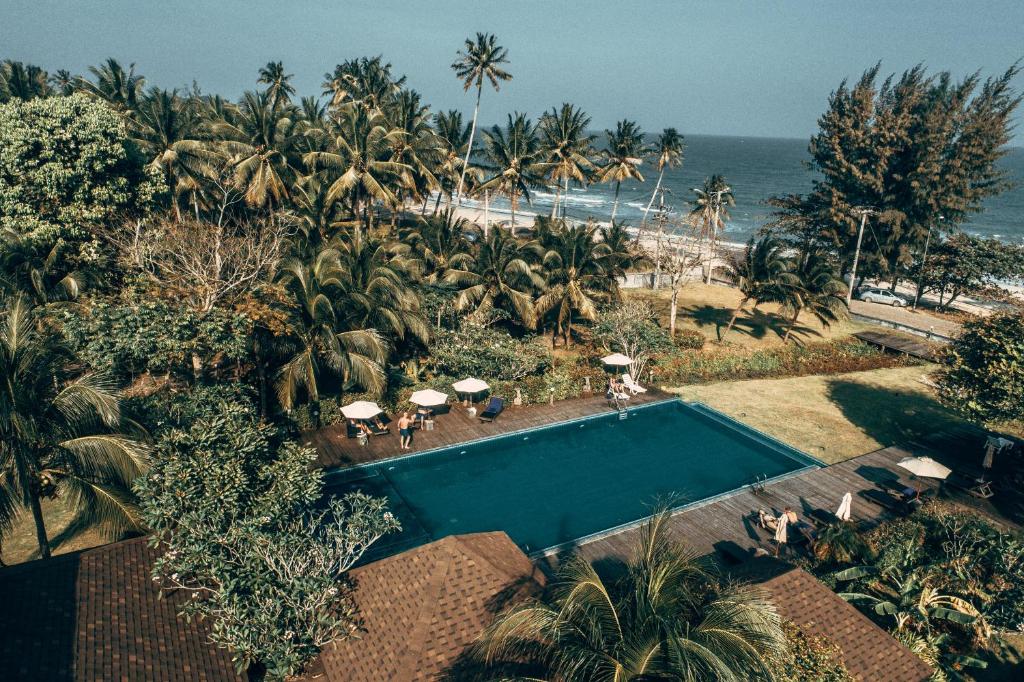 Nana Beach Hotel & Resort photo 1