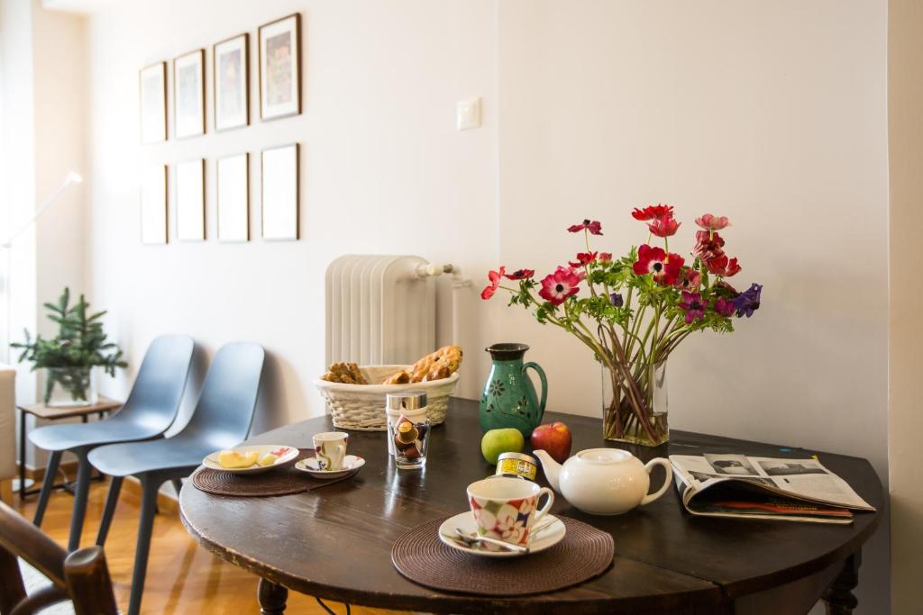 Acropolis Now! 2BR in central Athens, Athens