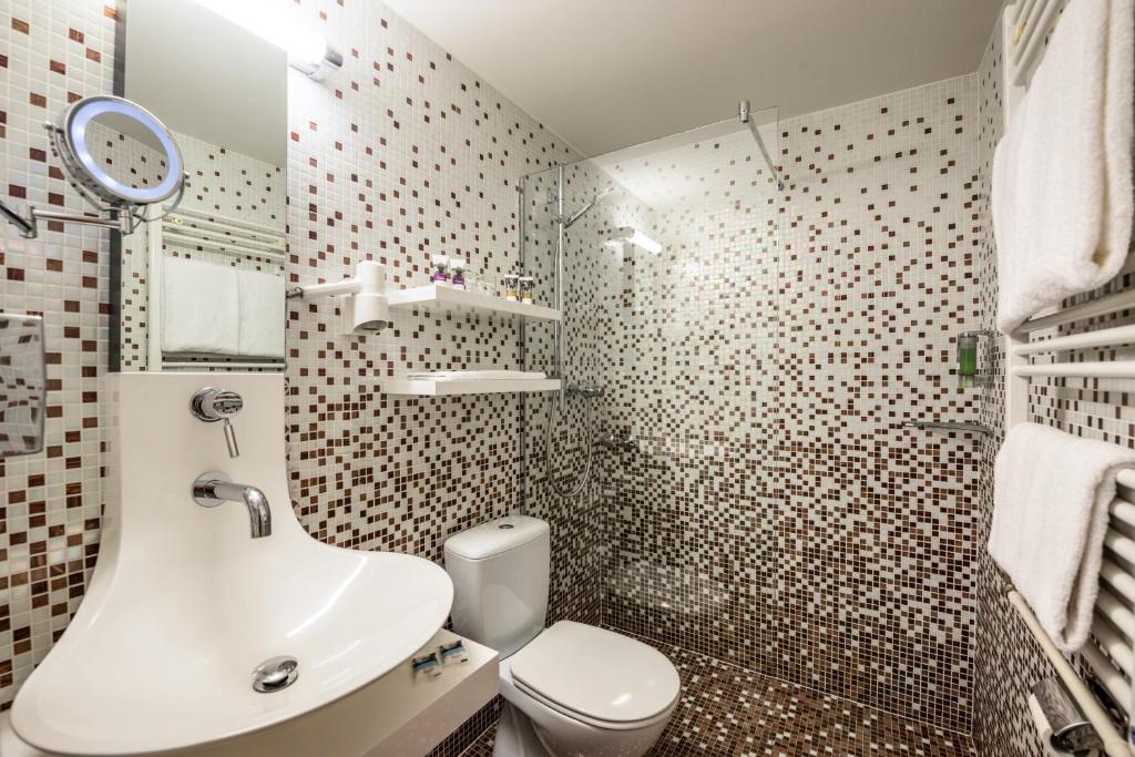 Трехместный (Улучшенный двухместный номер с 1 кроватью), Mercure Hotel Berlin Zentrum