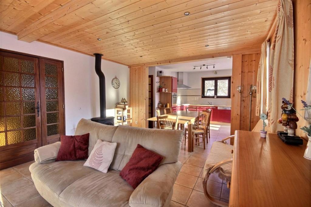 CHALET AVEC VUE DEGAGEE - SAINT JEAN D'AULPS - 8 PERSONNES - MOUILLETTES photo 1