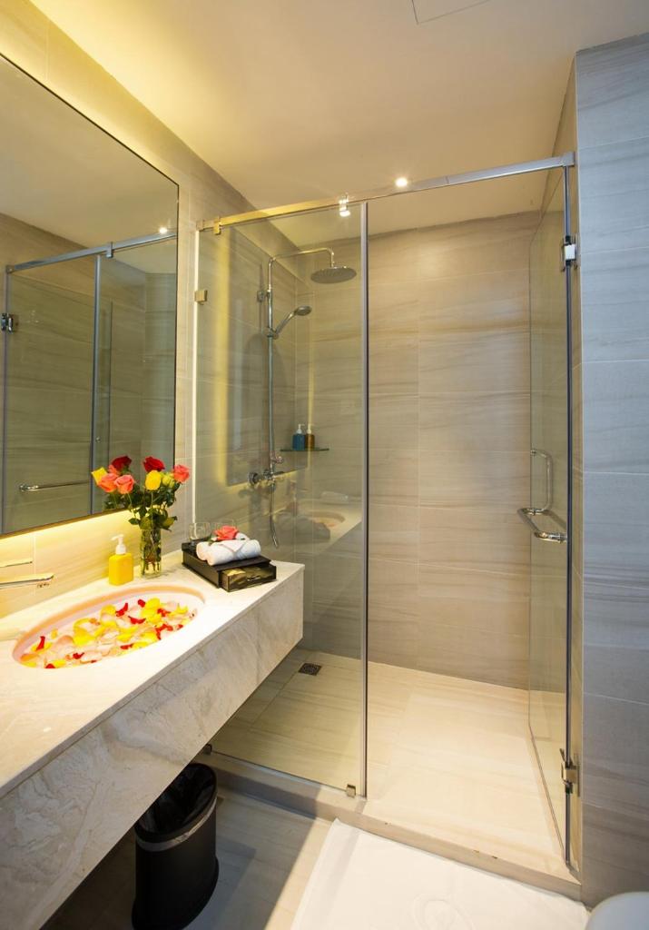 Семейный (Улучшенный семейный номер с видом на город), DTX Hotel Nha Trang