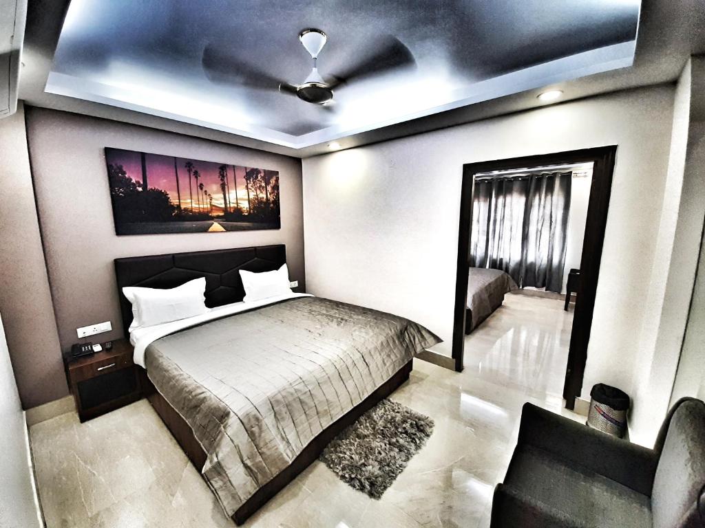 Семейный (Семейный номер), Hotel Aerocity Purple Orchid