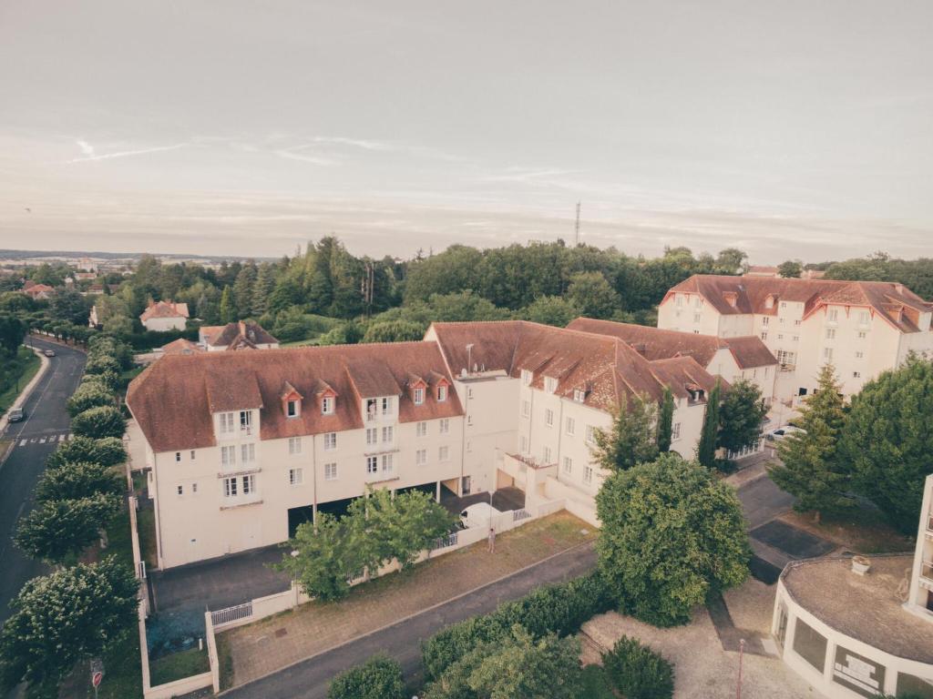 Well-kept apartment, located in nice Roche-Posay photo 3