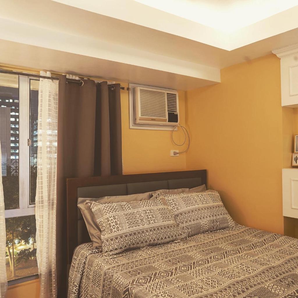 Avida Towers Cebu 518, Queen bed, Netflix 50in Smart TV photo 2