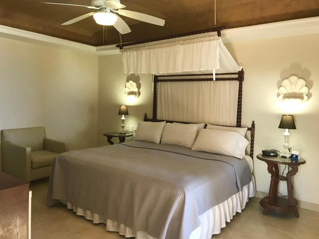 Двухместный (Номер с кроватью размера «king-size» и видом на океан), Hotel Playa La Media Luna