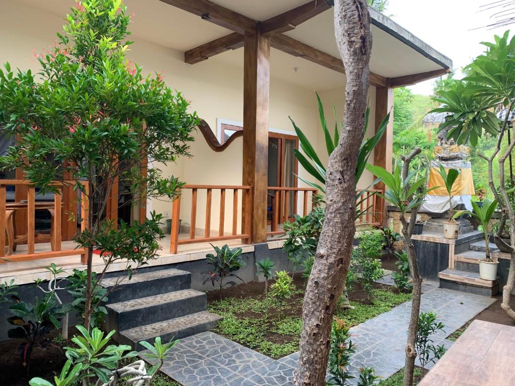 Warung Win Beach & Homestay photo 4