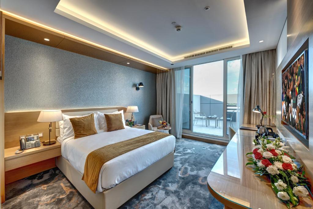 Одноместный (Номер Делюкс с кроватью размера «queen-size» и террасой), Отель The S Hotel Al Barsha