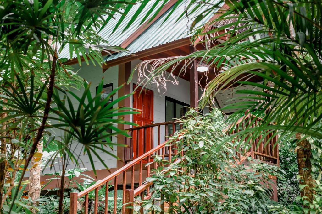 Двухместный (Бунгало с видом на бассейн), Ao Nang Cliff View Resort