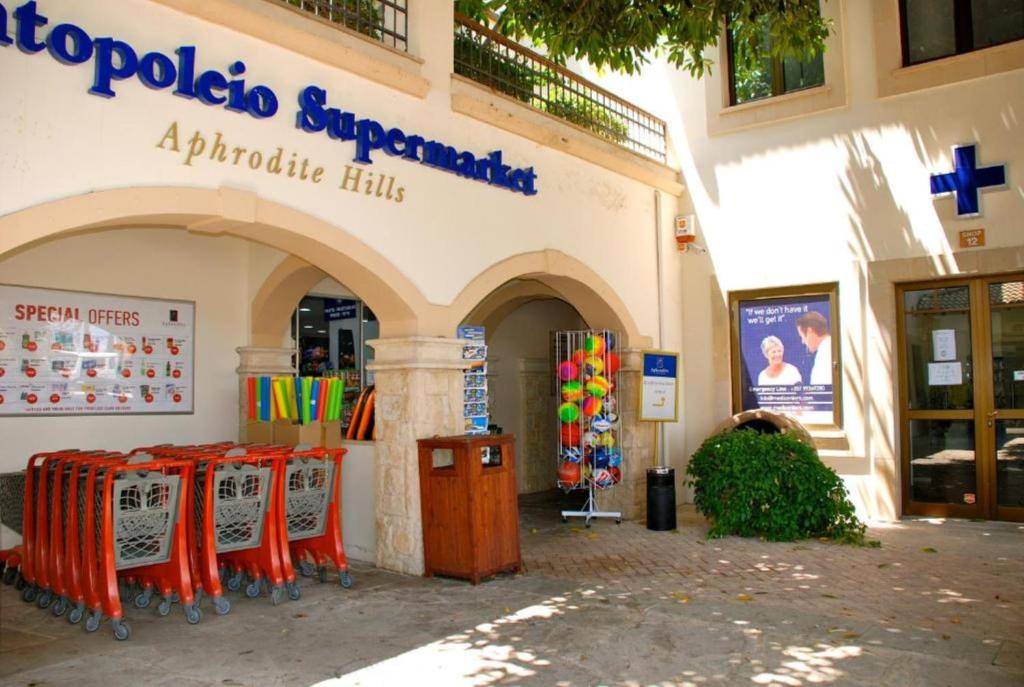 2 bedroom Apartment Assia with communal pool, Aphrodite Hills Resort photo 3