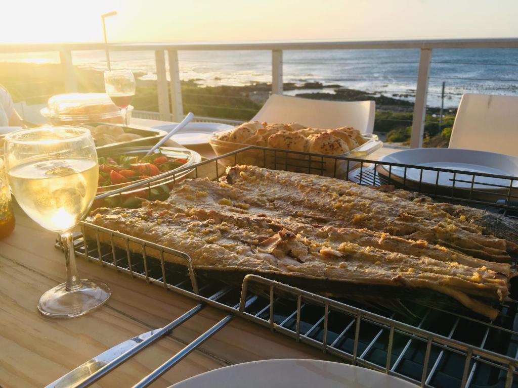 Ons C-Huis - Gansbaai Seafront Accommodation, back-up power photo 1
