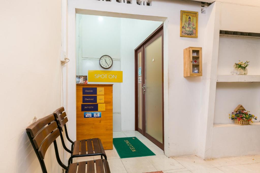 OYO 746 Ben Thanh Dorm