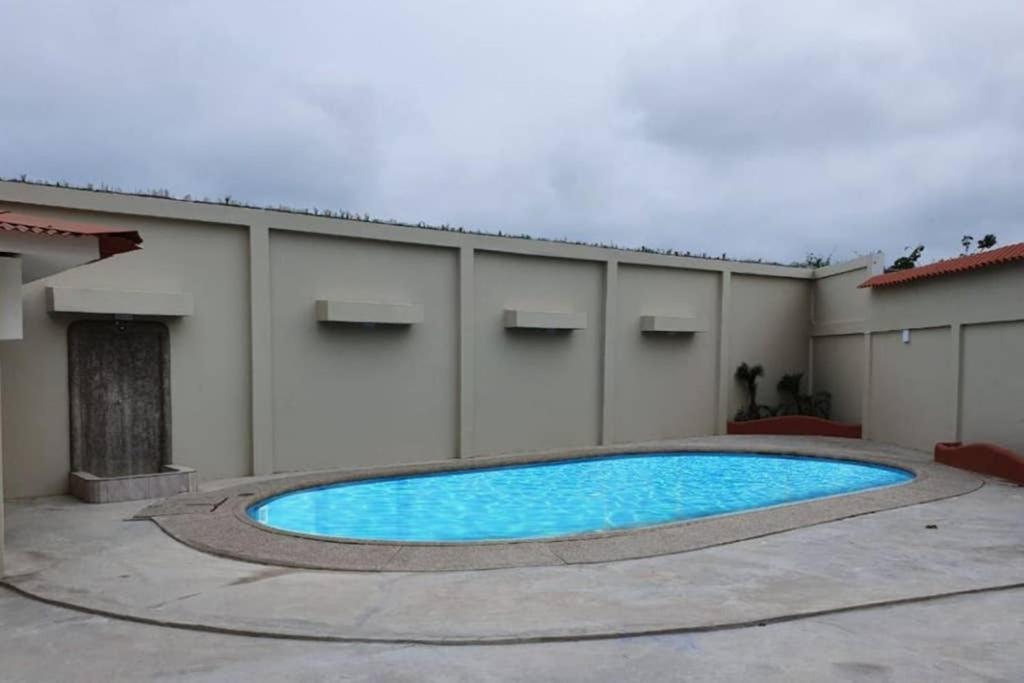 Renovada Casa Familiar con piscina en Salinas photo 4