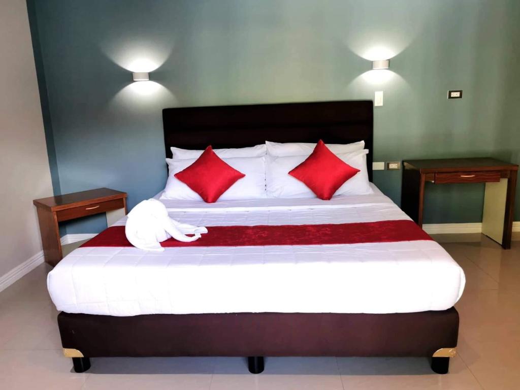 Charms Hotel photo 3