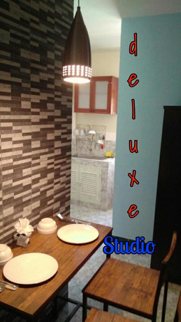 Studio with aircon n kitchen photo 1