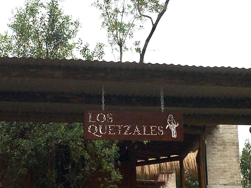 Los Quetzales photo 3