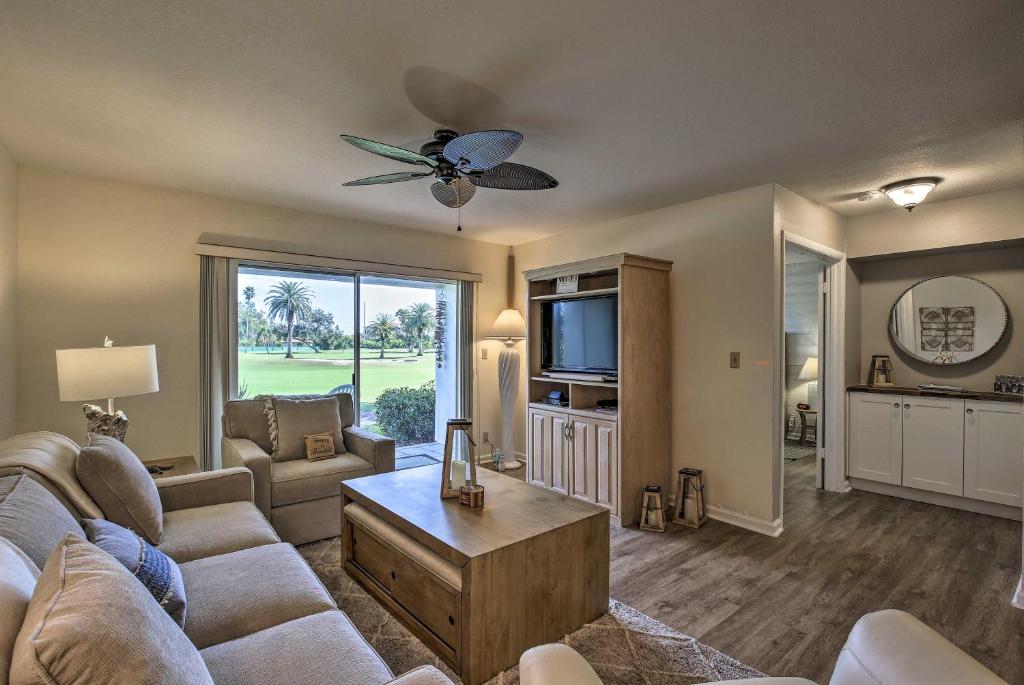 St Pete Condo with Heated Pool - 3 Miles to Beach! photo 3