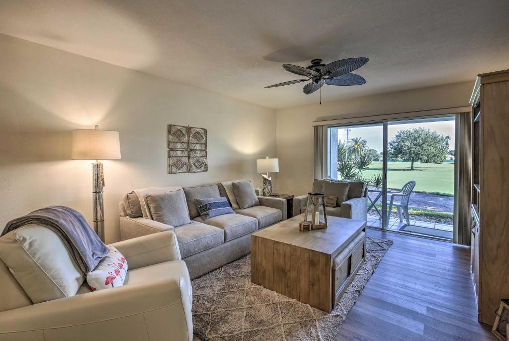 St Pete Condo with Heated Pool - 3 Miles to Beach! photo 2