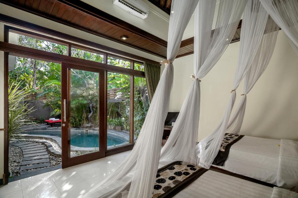Вилла (Вилла с 2 спальнями и собственным бассейном), The Bali Dream Villa & Resort Echo Beach Canggu