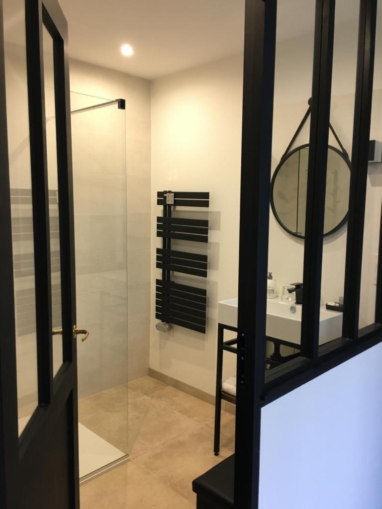 Tourisme et Affaires Quimper + parking privé, wifi, jardin photo 3