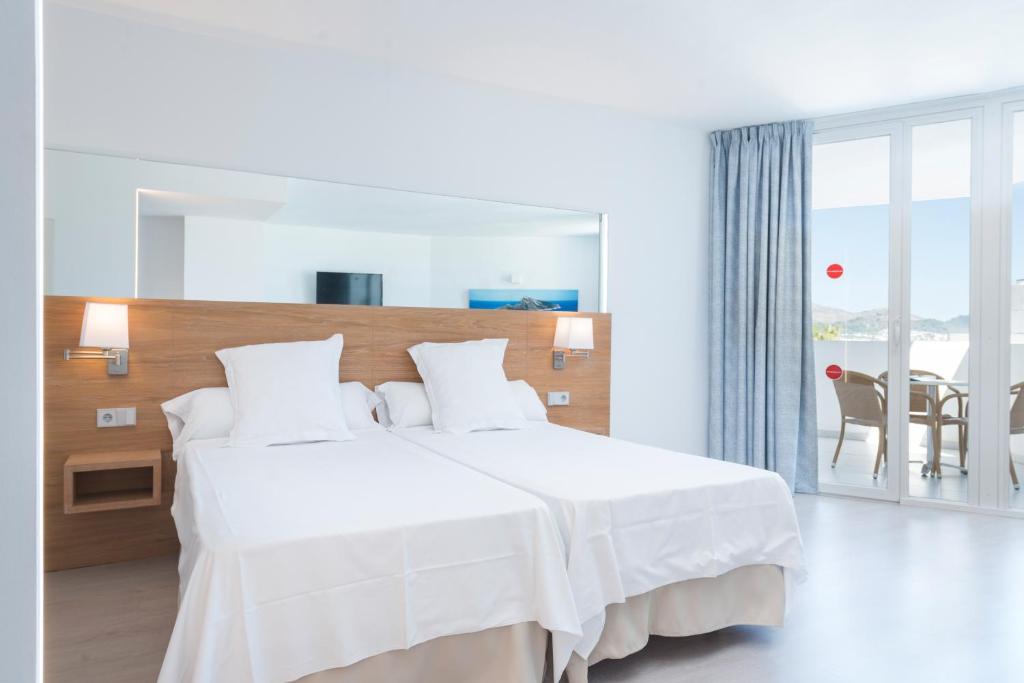 Aparthotel Ses Fotges photo 4