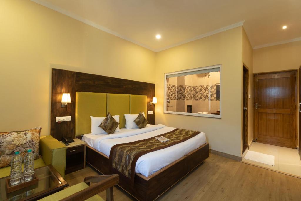 Двухместный (Улучшенный двухместный номер с 1 кроватью), Hotel Peepal Tree