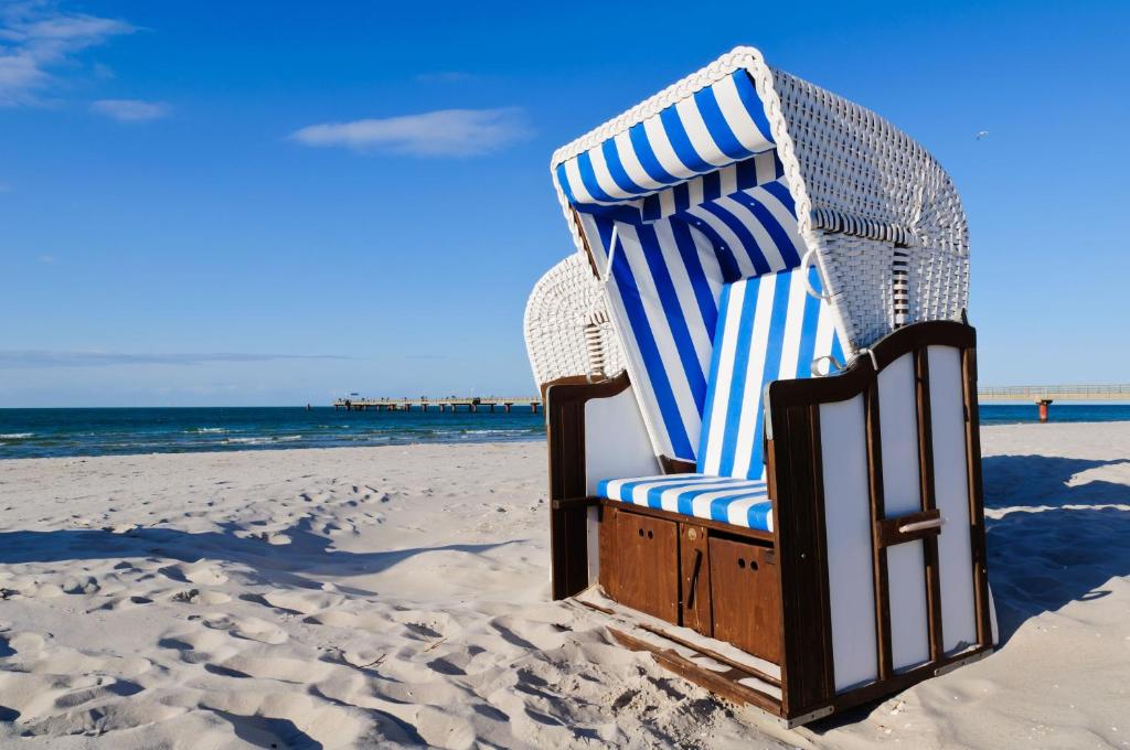 DER SÜDSCHWEDE ... Dein Gästehaus mitten in Zingst und nah zum Strand photo 4