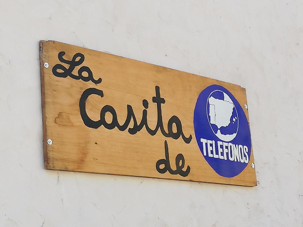 La Casita de Teléfonos photo 2