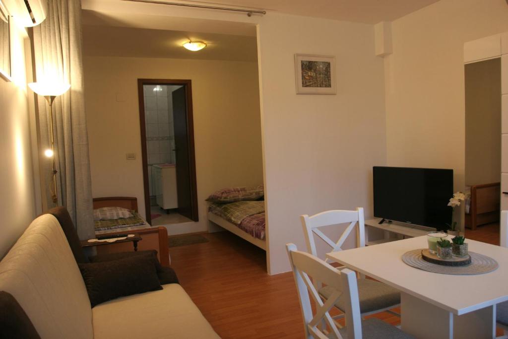 STUDIO APARTMAN MARIA photo 3