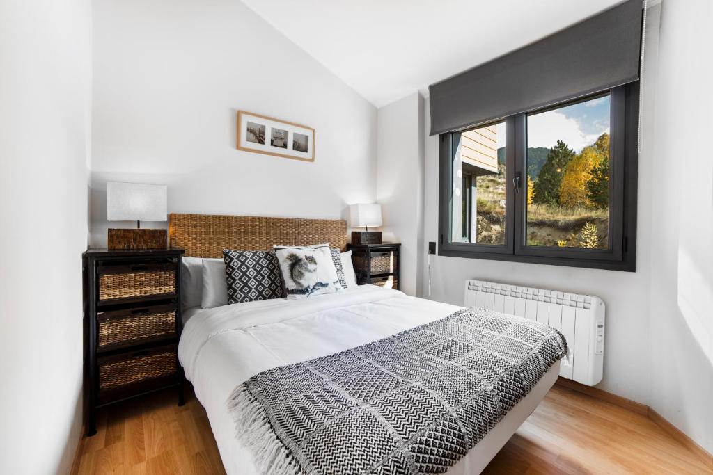 {
  "en-gb": "Apartaments El Floc"
} photo 4