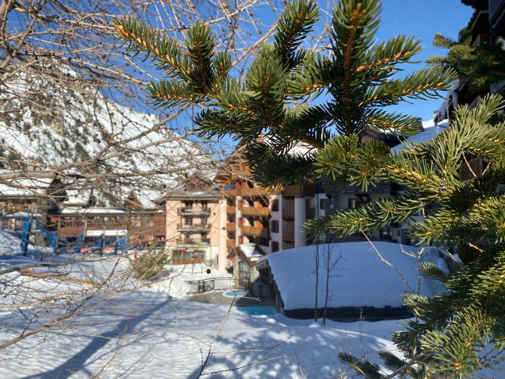 ARC 1950 - APPT 2 CHAMBRES/ 1 COIN NUIT LUXUEUX- SKI AUX PIEDS photo 1