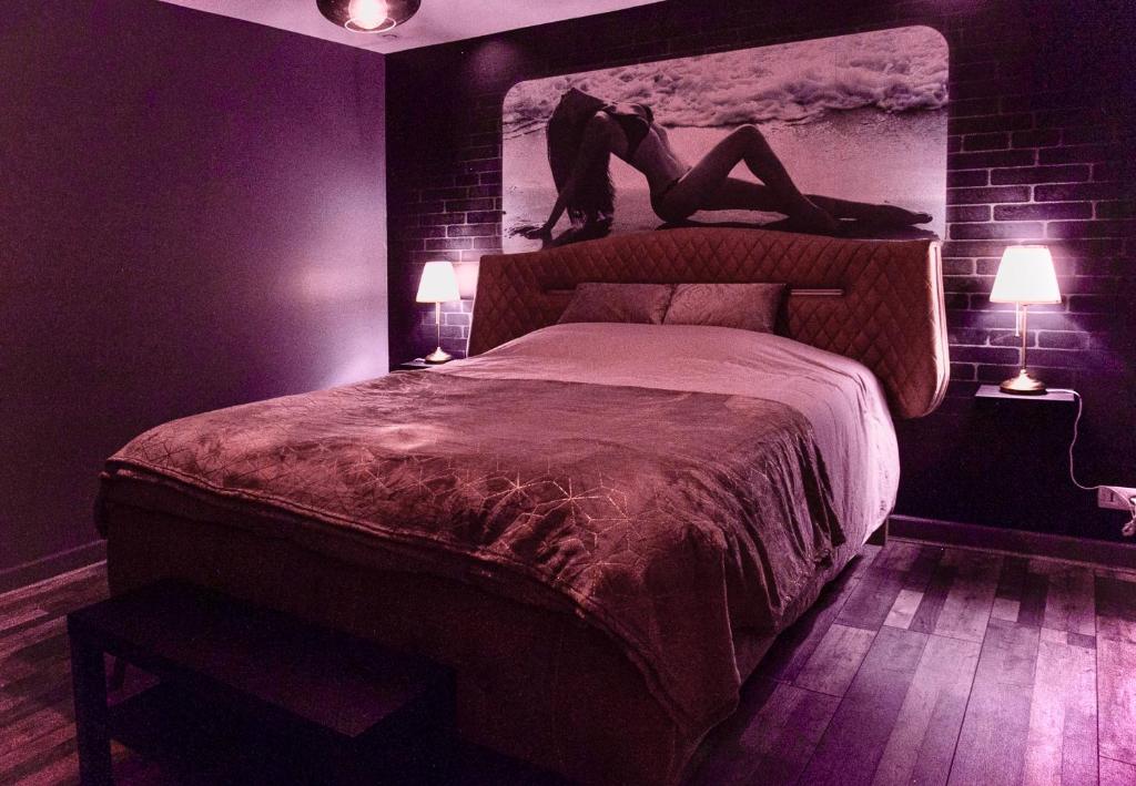 Suite avec Jacuzzi et Sauna Privée photo 2