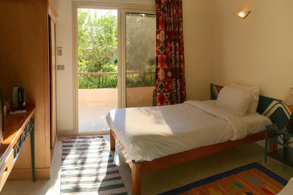Одноместный (Одноместный номер с видом на сад), New Memnon Hotel