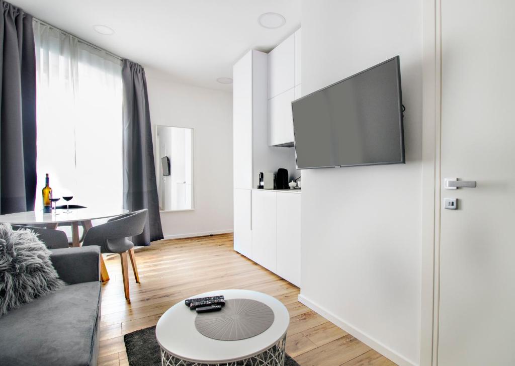 Main Square Modern Apartments photo 4