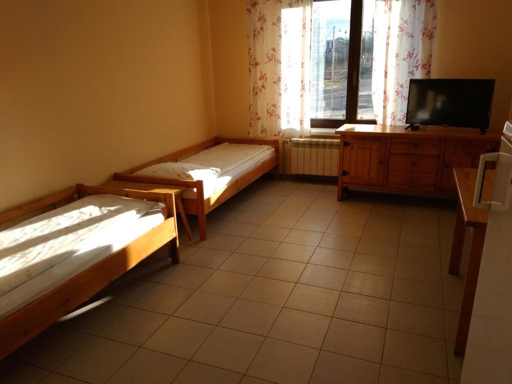 Четырехместный (Четырехместный номер с общей ванной комнатой), Hostel Siennicka
