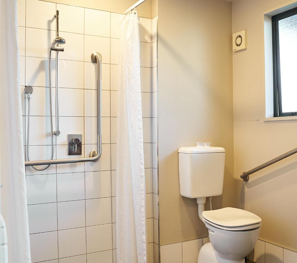 Azena Suites & Apartment photo 2